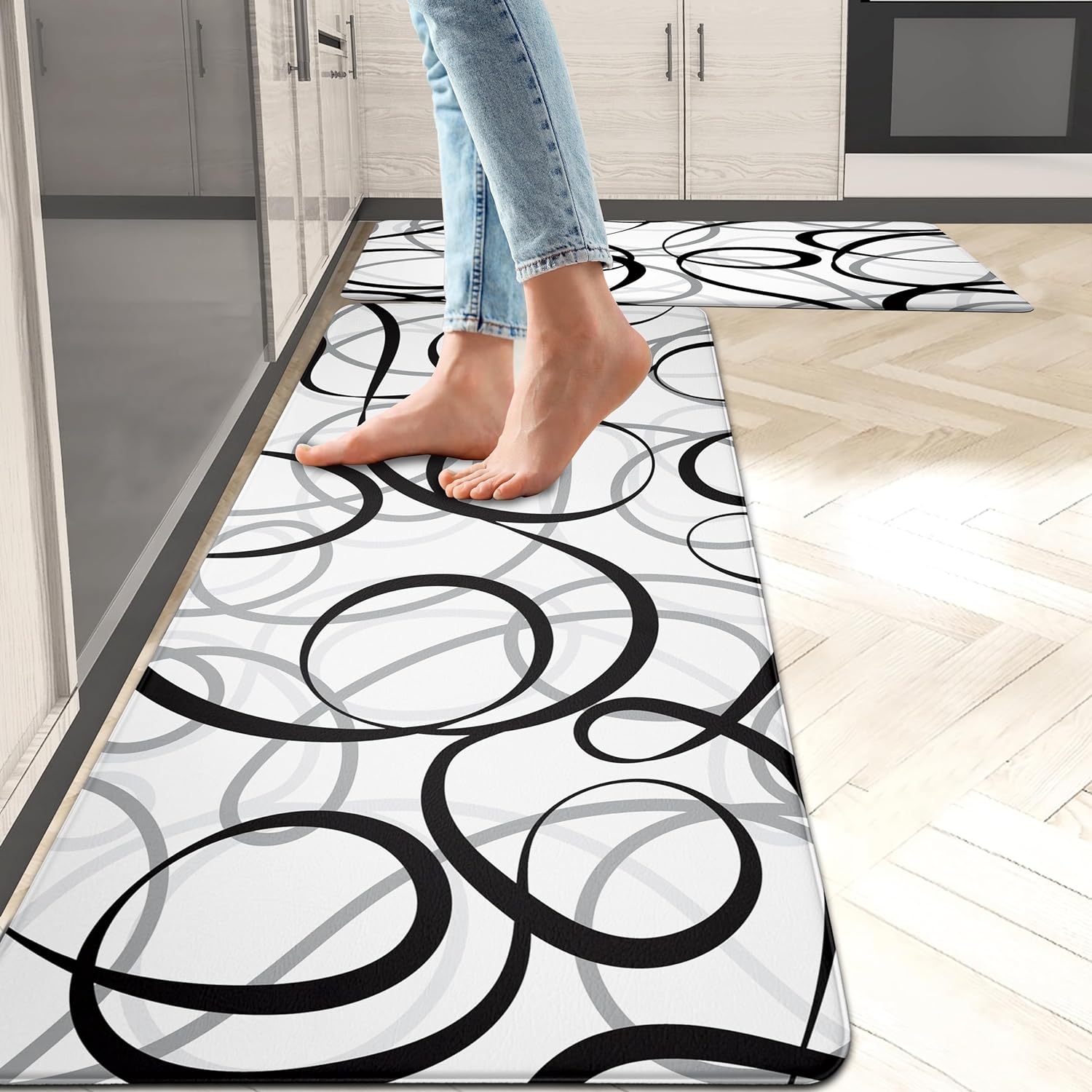 Grey Abstract Print Kitchen Rug, Non-Slip Cushioned Comfort Standing Mat, Heavy Duty Floor Carpet for Home Sink Laundry, 1PC 40x60cm
Grey Abstract Print Kitchen Rug, Non-Slip Cushioned Comfort Standing Mat, Heavy Duty Floor Carpet for Home Sink Laundry, 1PC 40x60cm