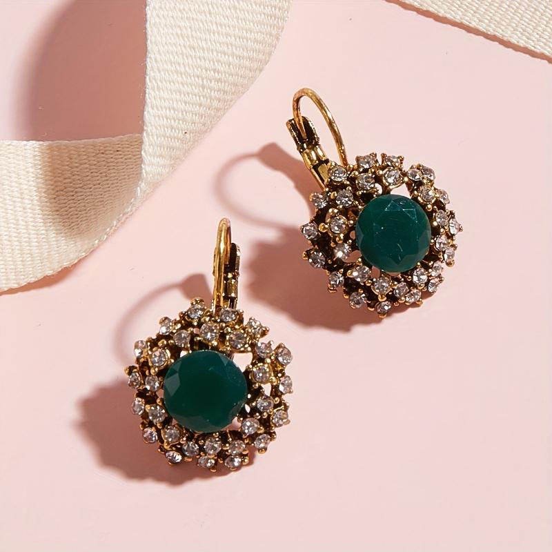 Vintage and Trendy Sparkling Zircon Geometric Pendant Earrings, Women s Personalized Ethnic Style Holiday Zircon Gifts
Vintage and Trendy Sparkling Zircon Geometric Pendant Earrings, Women s Personalized Ethnic Style Holiday Zircon Gifts