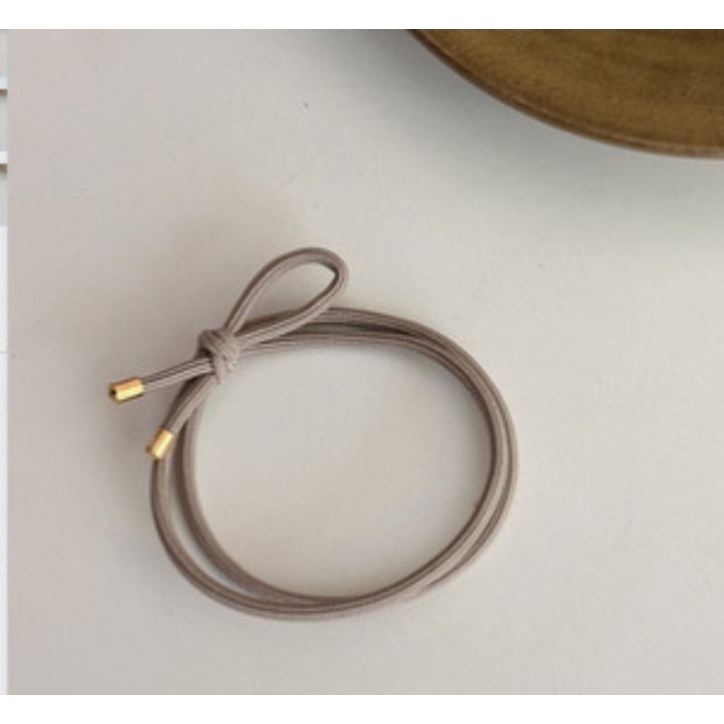 Simple and Elegant Hair Band, Black Hair Tie, Cold Style, Small Hair Tie Leather Case світло-сірий колір
Simple and Elegant Hair Band, Black Hair Tie, Cold Style, Small Hair Tie Leather Case світло-сірий колір