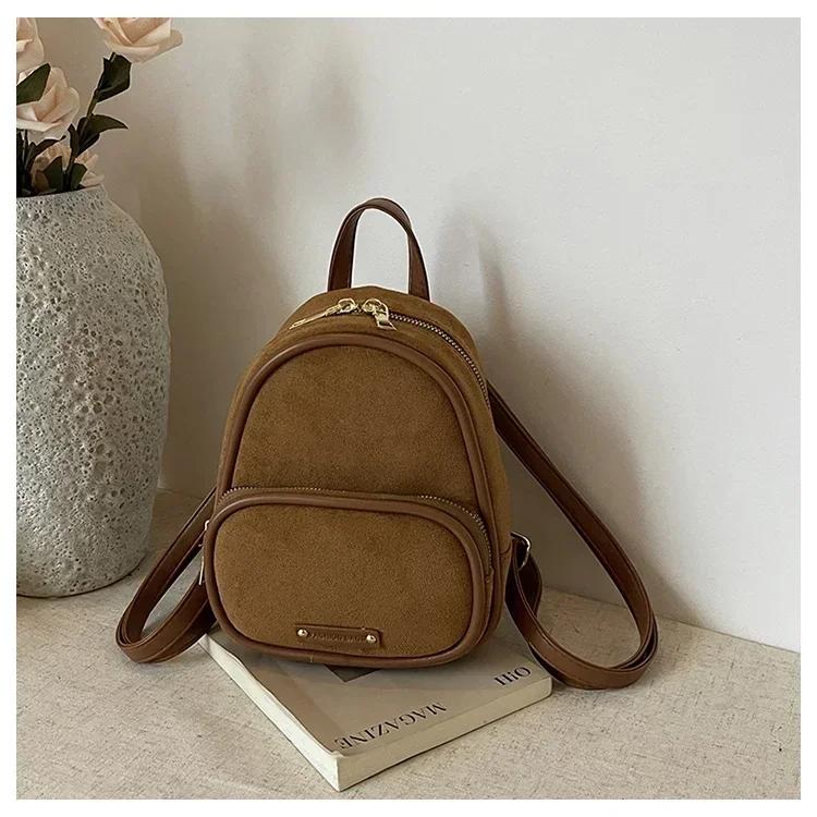 Minimalist Zipper Versatile Retro Backpack For Women High-Quality Korean Edition Leisure Commuter Premium Durable
Minimalist Zipper Versatile Retro Backpack For Women High-Quality Korean Edition Leisure Commuter Premium Durable