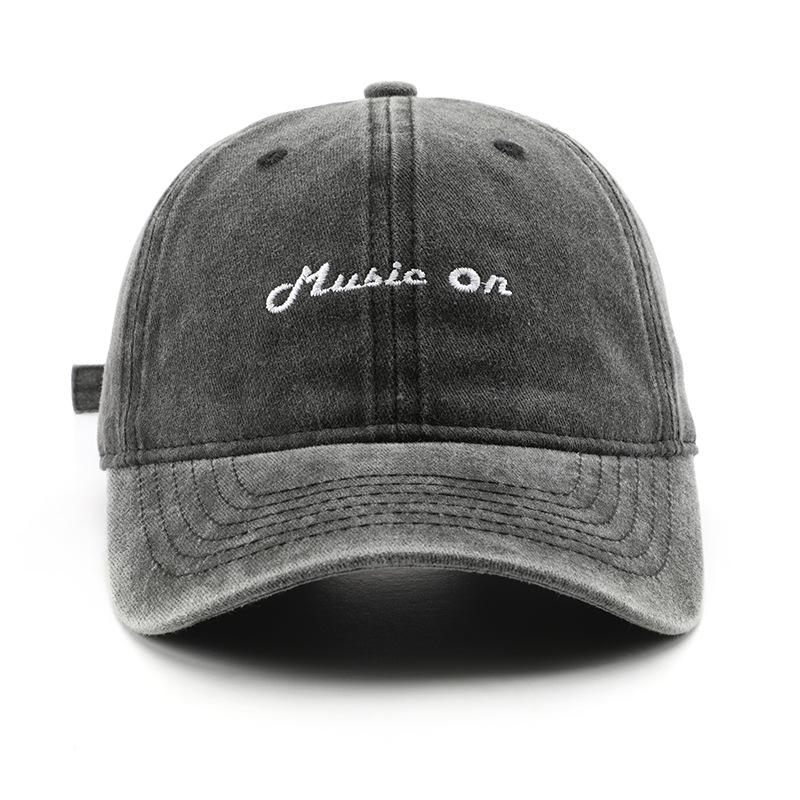 Personalized washed letter embroidery cap outdoor travel sunscreen baseball cap темно-синього кольору
Personalized washed letter embroidery cap outdoor travel sunscreen baseball cap темно-синього кольору