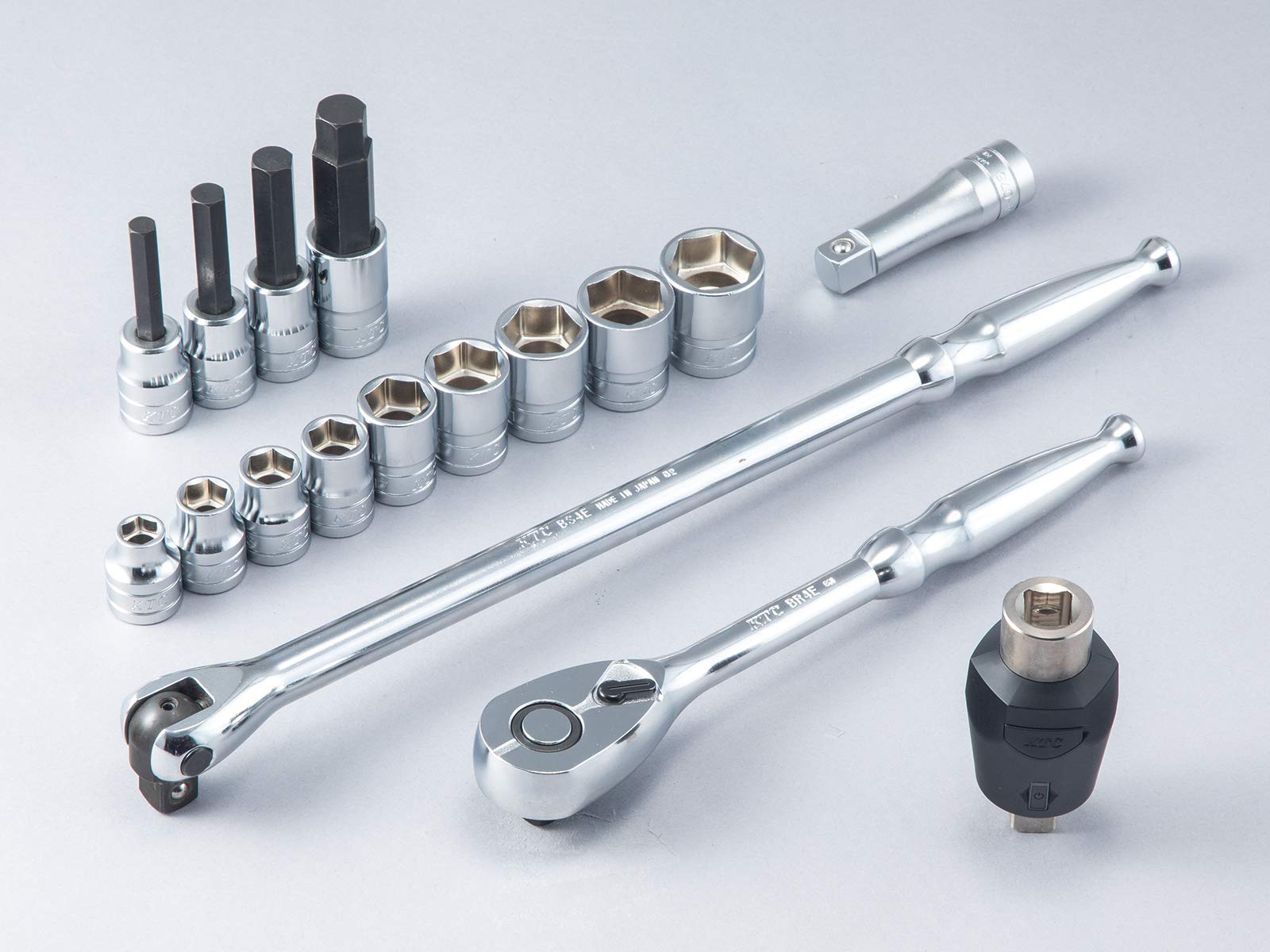 Kyoto Machinery Tools TORQULE Socket Wrench Set Torque Range TB417TQ (KTC) 12.7SQ 40-200Nm
Kyoto Machinery Tools TORQULE Socket Wrench Set Torque Range TB417TQ (KTC) 12.7SQ 40-200Nm