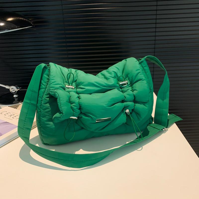 Однотонные дизайнерские сумки на плечо из мягкой ткани для женщин 2024, корейская модная женская сумка-шопер, сумки через плечо зелёный
Однотонные дизайнерские сумки на плечо из мягкой ткани для женщин 2024, корейская модная женская сумка-шопер, сумки через плечо зелёный