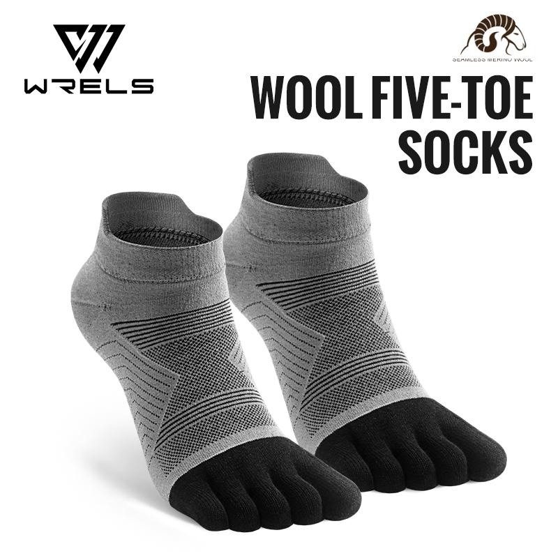 Merino Wool Hiking Socks Thermal Warm Moisture Absorption Toe Socks For Ski Climbing Running Breathable Thick Sport Toe Socks M
Merino Wool Hiking Socks Thermal Warm Moisture Absorption Toe Socks For Ski Climbing Running Breathable Thick Sport Toe Socks M
