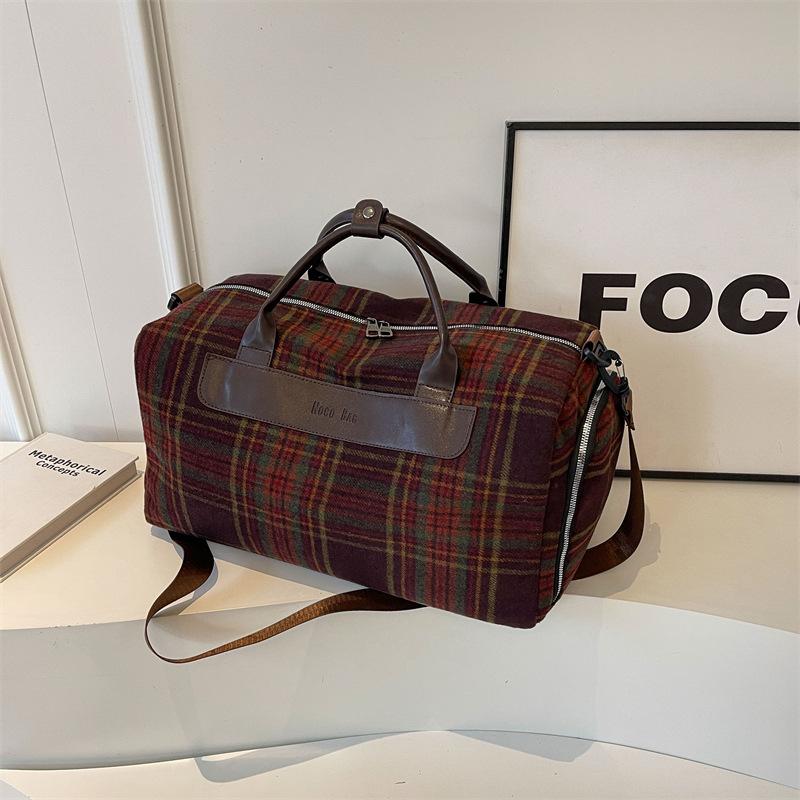 Travel bag Large capacity shoulder bag Business trip duffel bag Independent shoe compartment Hand bag Leisure bag Fitness sports bag
Travel bag Large capacity shoulder bag Business trip duffel bag Independent shoe compartment Hand bag Leisure bag Fitness sports bag