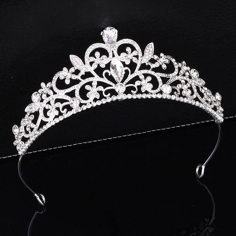 Popular Alloy Electroplated Thick Silver Inlaid Rhinestone Headband Wedding Jewelry Headdress Wedding Dress Accessories Stage Catwalk Crown for Women
Popular Alloy Electroplated Thick Silver Inlaid Rhinestone Headband Wedding Jewelry Headdress Wedding Dress Accessories Stage Catwalk Crown for Women