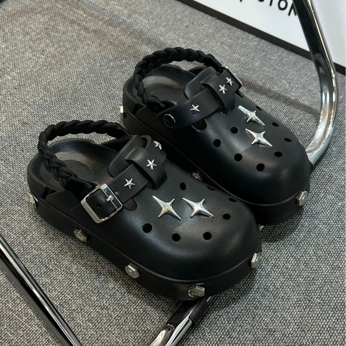 New summer hole shoes slippers women s outer wear summer thick soles go out women s bag head drag 36/37 (suitable for 35/36)
New summer hole shoes slippers women s outer wear summer thick soles go out women s bag head drag 36/37 (suitable for 35/36)