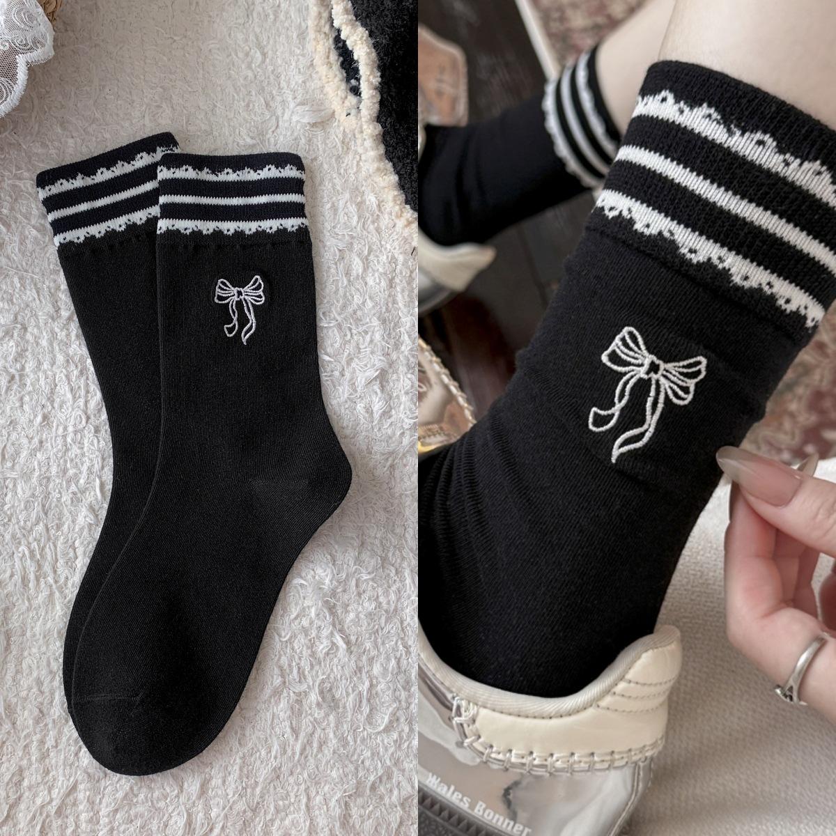 Bow Embroidered Socks Striped Lace Sweet Mid-Leg Socks Worn Outside Lace Pile Socks One size fits all
Bow Embroidered Socks Striped Lace Sweet Mid-Leg Socks Worn Outside Lace Pile Socks One size fits all