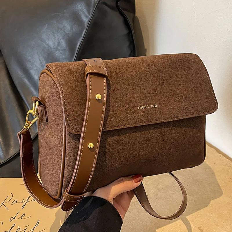 Retro Suede Texture Crossbody Bag for Women Large Capacity Casual All-in-one Fashion Shoulder Bag High-quality Pop Square Bag Winter Bag New
Retro Suede Texture Crossbody Bag for Women Large Capacity Casual All-in-one Fashion Shoulder Bag High-quality Pop Square Bag Winter Bag New