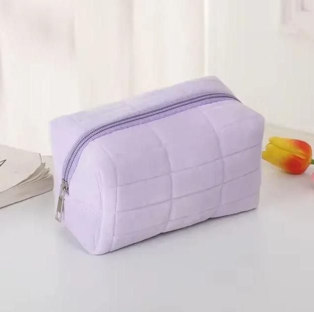 Простая косметичка, сумка-подушка для ручек, высокий уровень внешнего вида, женская сумка-подушка большой емкости, портативная сумка для хранения фиолетовый
Простая косметичка, сумка-подушка для ручек, высокий уровень внешнего вида, женская сумка-подушка большой емкости, портативная сумка для хранения фиолетовый
