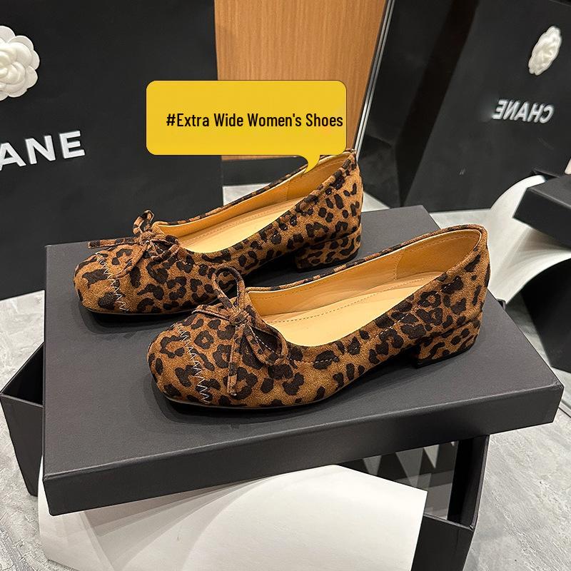 Женские лоферы на плоской подошве из коричневой замши с леопардовым принтом большого размера широкой посадки 41 цветной печати леопарда
Женские лоферы на плоской подошве из коричневой замши с леопардовым принтом большого размера широкой посадки 41 цветной печати леопарда