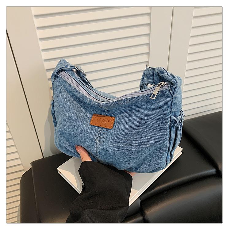 Модная сумка-мессенджер 2025 новая джинсовая сумка универсальная повседневная наплечная сумка модная зарубежная сумка-тоут тренд синий
Модная сумка-мессенджер 2025 новая джинсовая сумка универсальная повседневная наплечная сумка модная зарубежная сумка-тоут тренд синий