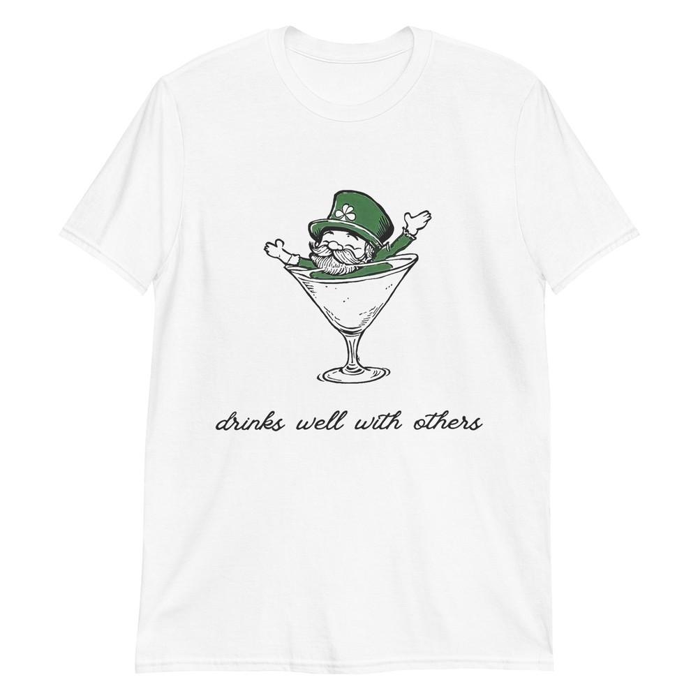 Drinks Well With Others St. Patrick s Day Drunk Beer Funny T-Shirt 4XL
Drinks Well With Others St. Patrick s Day Drunk Beer Funny T-Shirt 4XL