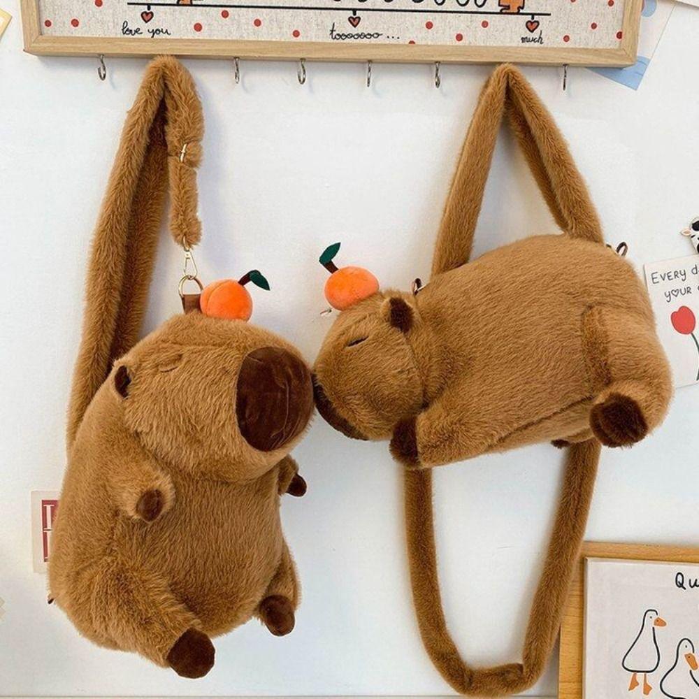 Пушистый плюшевый рюкзак Capybara с изображением мультяшных животных, сумка через плечо для детей, девочек и мальчиков Style B
Пушистый плюшевый рюкзак Capybara с изображением мультяшных животных, сумка через плечо для детей, девочек и мальчиков Style B