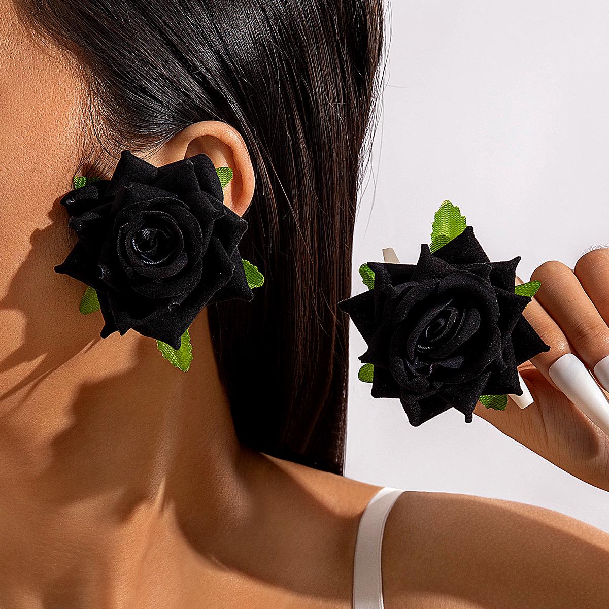 Романтичный темперамент бархатные серьги-гвоздики с имитацией розы для женщин День святого Валентина Хэллоуин Подарки
Романтичный темперамент бархатные серьги-гвоздики с имитацией розы для женщин День святого Валентина Хэллоуин Подарки