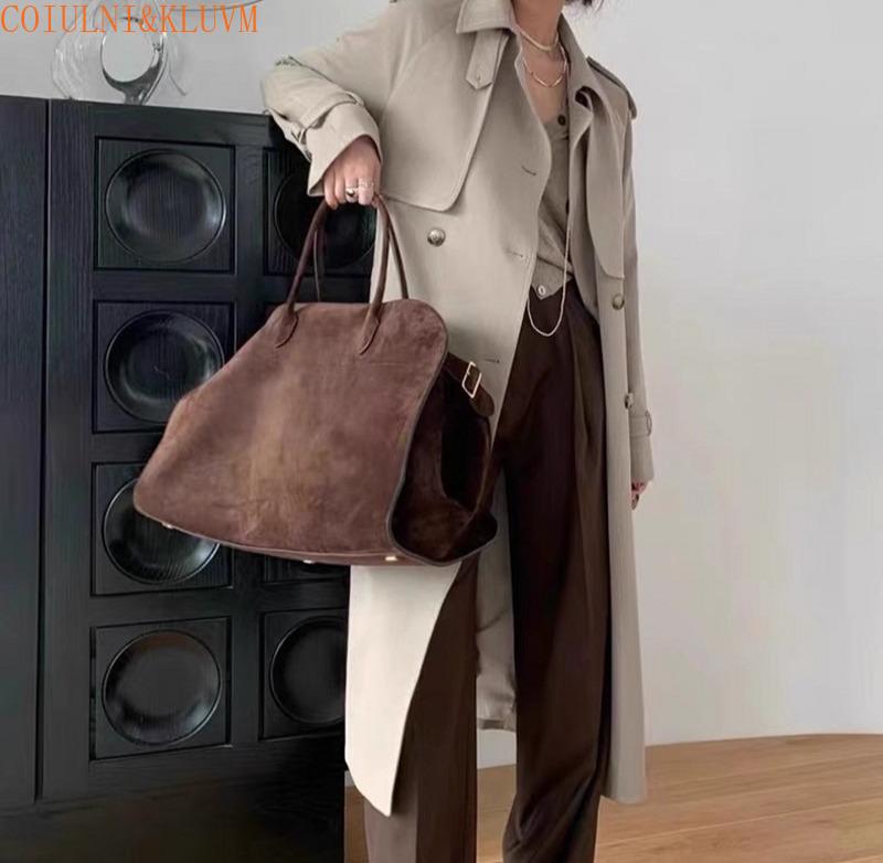 2025 Suede Platinum Large-Capacity Ladies Handbag: Fashionable, Versatile Travel Tote темно-коричневого
2025 Suede Platinum Large-Capacity Ladies Handbag: Fashionable, Versatile Travel Tote темно-коричневого