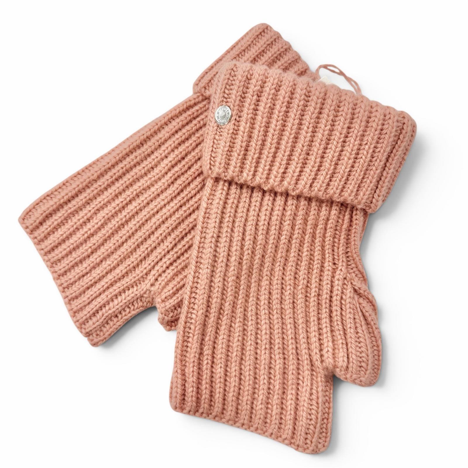 Pristine HERMES gloves Filipa Serie Button Fingerless Gloves cashmere Women M Used
Pristine HERMES gloves Filipa Serie Button Fingerless Gloves cashmere Women M Used