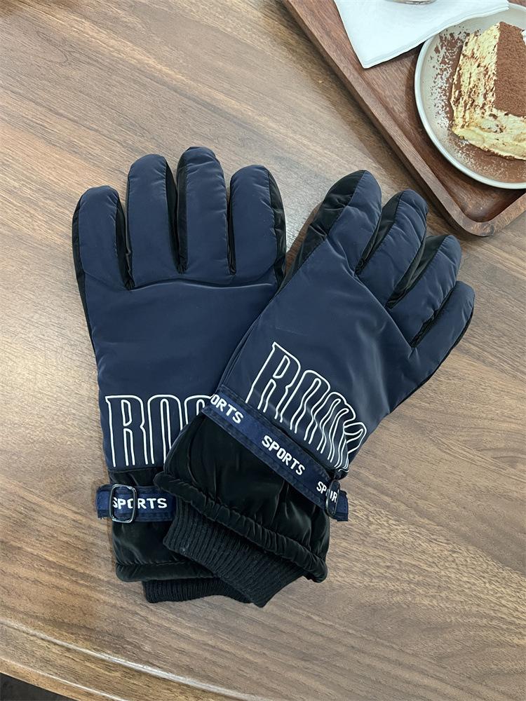 Japanese men s outdoor ski gloves women s winter velvet warm riding electric vehicles to keep out the cold and wind can touch the screen couple one size fits all Темно-синій
Japanese men s outdoor ski gloves women s winter velvet warm riding electric vehicles to keep out the cold and wind can touch the screen couple one size fits all Темно-синій