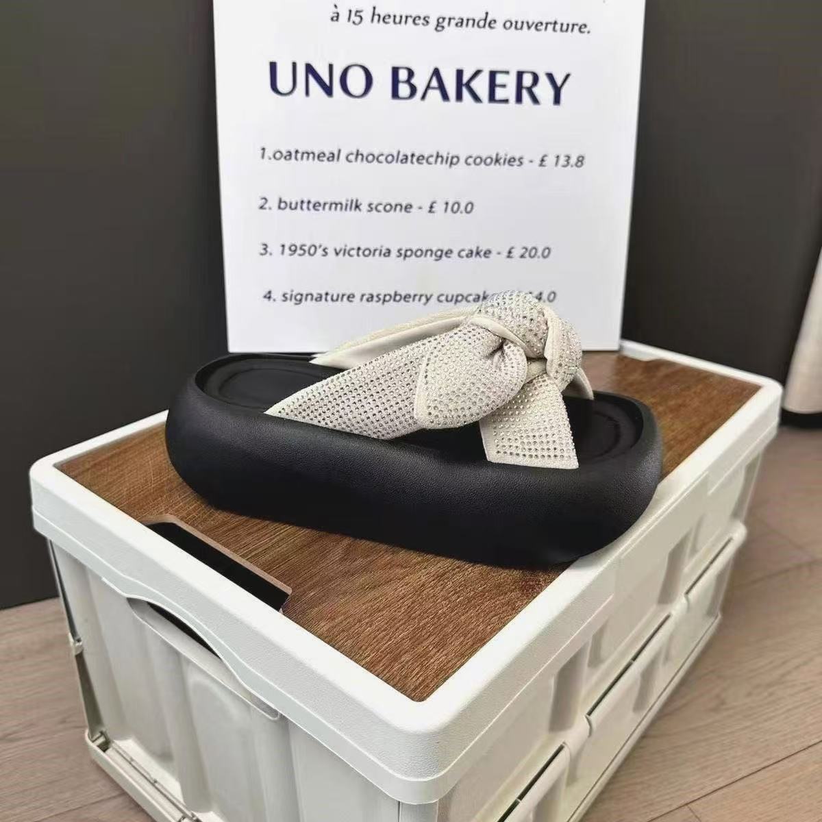 Thick-soled bow word 2025 summer new fashion trend outer wear casual thick-soled slippers go out 35 белый
Thick-soled bow word 2025 summer new fashion trend outer wear casual thick-soled slippers go out 35 белый