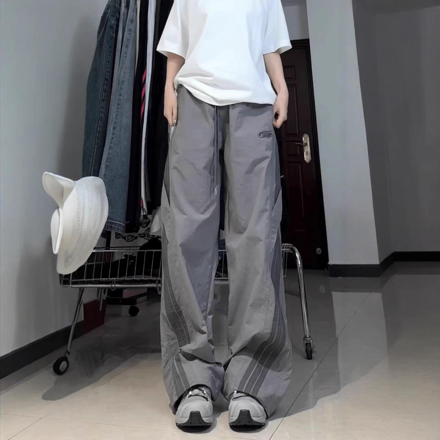 American High-Waisted Wide-Leg Cargo Pants: Trendy, Retro Street Dance Fashion for Women M
American High-Waisted Wide-Leg Cargo Pants: Trendy, Retro Street Dance Fashion for Women M