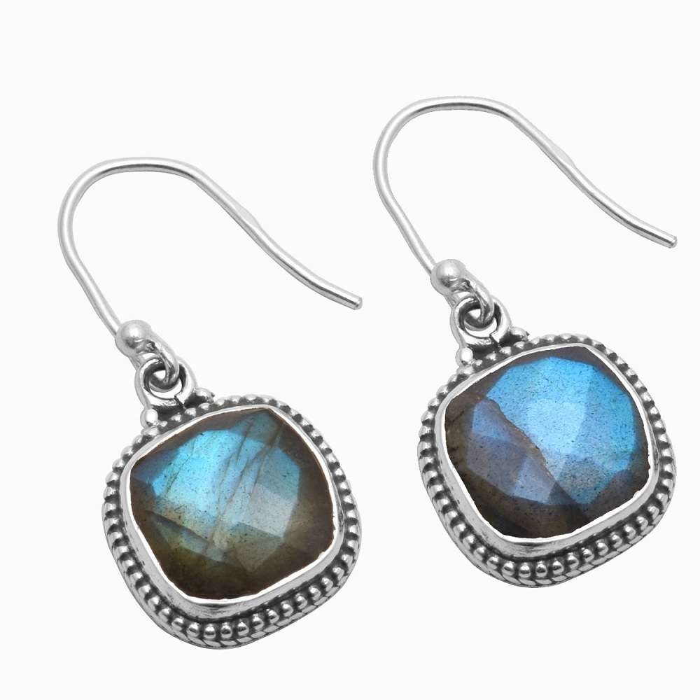 Labradorite Gemstone Earrings Solid 925 Sterling Silver Handmade Earrings Jewelry Gift For Women And Girls E-3750
Labradorite Gemstone Earrings Solid 925 Sterling Silver Handmade Earrings Jewelry Gift For Women And Girls E-3750