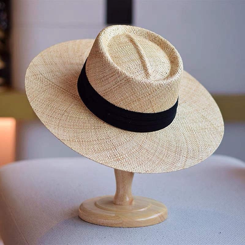 High Quality Classic Grass Straw Concave Top Wide Brim Hat Summer Beach Sun Hat Fashion Designer Runway Sombrero Mujer Playa 54-58cm чорний
High Quality Classic Grass Straw Concave Top Wide Brim Hat Summer Beach Sun Hat Fashion Designer Runway Sombrero Mujer Playa 54-58cm чорний