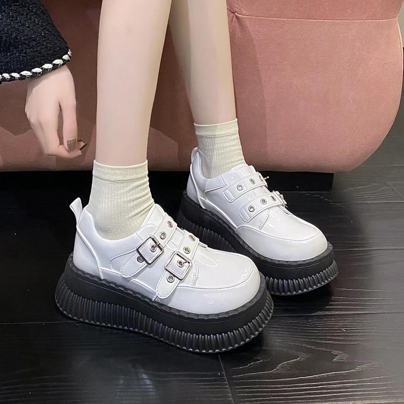 Lefu Shoes, женские весенне-осенние сезонные новые универсальные маленькие кожаные туфли на возвышении в британском стиле
Lefu Shoes, женские весенне-осенние сезонные новые универсальные маленькие кожаные туфли на возвышении в британском стиле