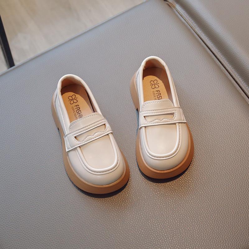 Girls loafers, new spring and autumn single shoes, British style, black children s leather shoes, performance shoes 26 бежевий
Girls loafers, new spring and autumn single shoes, British style, black children s leather shoes, performance shoes 26 бежевий