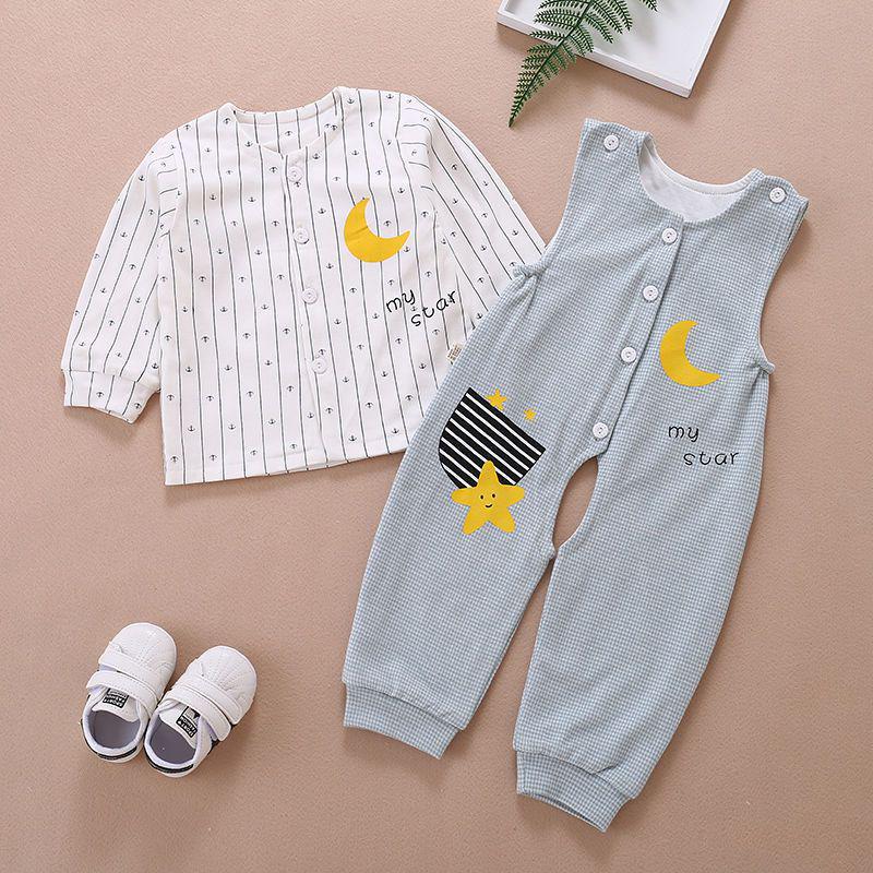 Baby Spring & Autumn Two-Piece Cotton Dungaree Set Size 100 (Approx. 25-32 lbs, 16-24 months)
Baby Spring & Autumn Two-Piece Cotton Dungaree Set Size 100 (Approx. 25-32 lbs, 16-24 months)