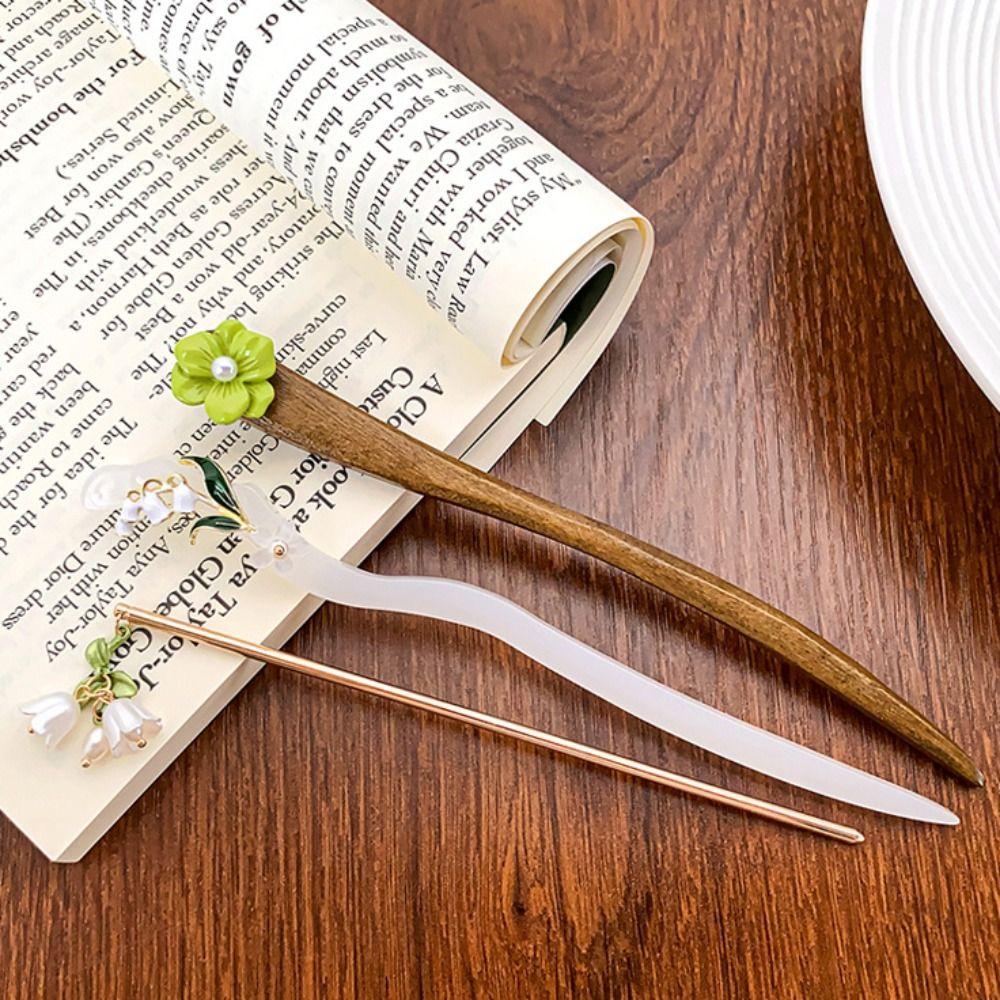 Chinese Style Flower Hair Stick Hair Fork Hanfu Hair Stick Elegant Wood Hair Stick Girl
Chinese Style Flower Hair Stick Hair Fork Hanfu Hair Stick Elegant Wood Hair Stick Girl