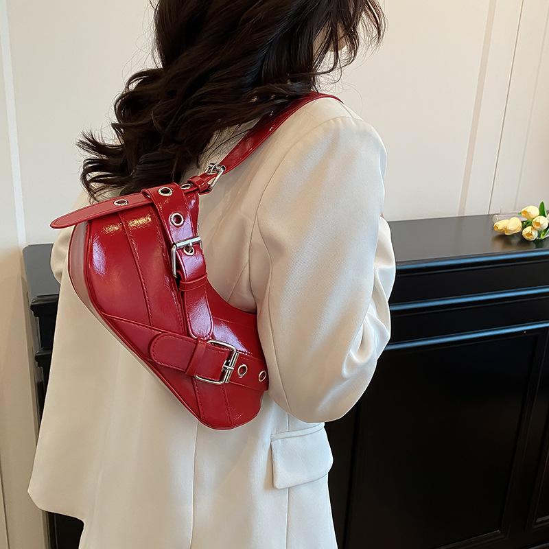2025 new trendy fashion niche retro Spice Girl armpit bag locomotive shoulder bag personalized belt buckle trendy small bag
2025 new trendy fashion niche retro Spice Girl armpit bag locomotive shoulder bag personalized belt buckle trendy small bag