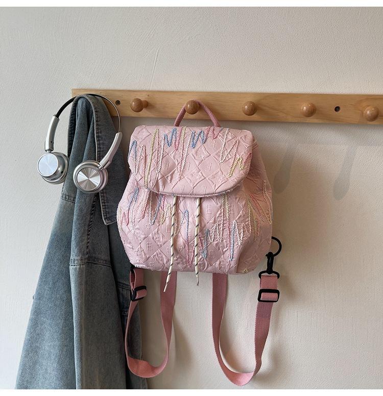 Korean version of casual backpack women s 2025 new travel small cloth bag large capacity simple student schoolbag
Korean version of casual backpack women s 2025 new travel small cloth bag large capacity simple student schoolbag