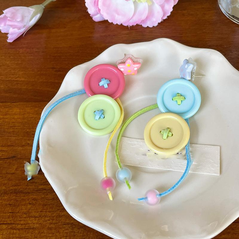 Акриловые серьги-пусеты в виде конфетного сердечка с бахромой, летний нишевый дизайн, персонализированная мода, универсальные серьги
Акриловые серьги-пусеты в виде конфетного сердечка с бахромой, летний нишевый дизайн, персонализированная мода, универсальные серьги