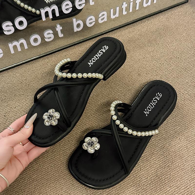 Жемчужные шлепанцы с открытым носком для девочки 2025, новый сказочный стиль, модные и удобные, повседневные пляжные шлепанцы, нишевые шлепанцы на одной подошве 40 чёрный
Жемчужные шлепанцы с открытым носком для девочки 2025, новый сказочный стиль, модные и удобные, повседневные пляжные шлепанцы, нишевые шлепанцы на одной подошве 40 чёрный