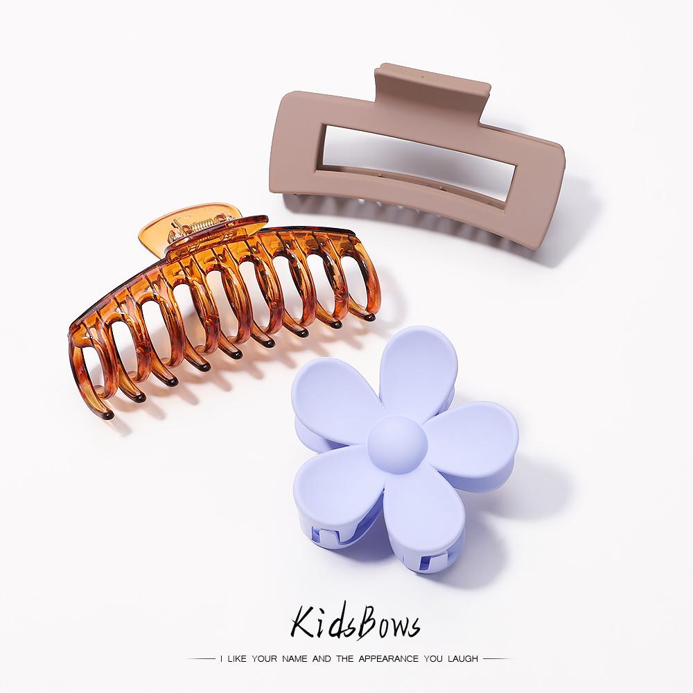 2 Pcs 4.3 Inch Big Hair Claw Clips for Women Large Claw Clip for Thin Thick Curly Hair 90 s Strong Hold Nonslip Matte Hair Clips
2 Pcs 4.3 Inch Big Hair Claw Clips for Women Large Claw Clip for Thin Thick Curly Hair 90 s Strong Hold Nonslip Matte Hair Clips