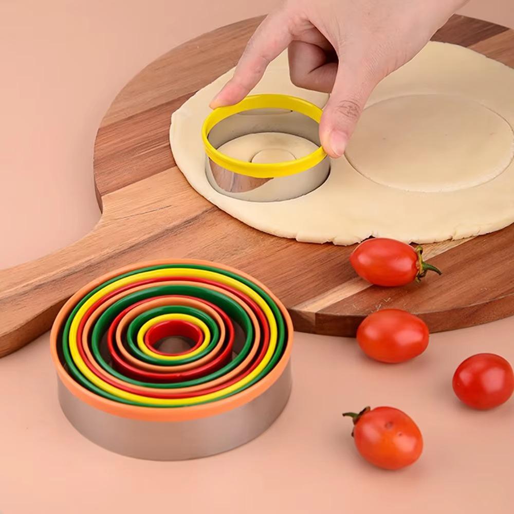 12pcs/set Stainless Steel Cookie Cutter Round Pastry Circle Fruit Cutter Biscuit Mould Mousse 12pcs
12pcs/set Stainless Steel Cookie Cutter Round Pastry Circle Fruit Cutter Biscuit Mould Mousse 12pcs