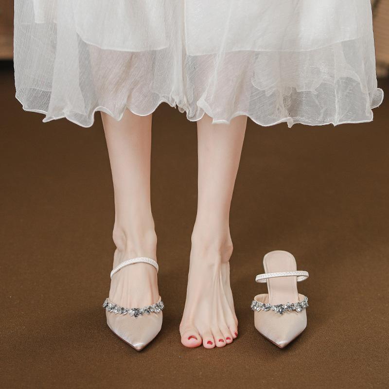 Baotou sandals high heels pointed thin heels rhinestones 2025 summer and autumn new women s shoes high-end single shoes 34
Baotou sandals high heels pointed thin heels rhinestones 2025 summer and autumn new women s shoes high-end single shoes 34