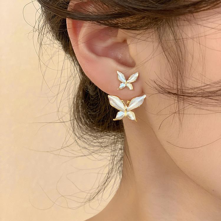 Butterfly Stud Earrings Set for Women Lightweight Small Size Elegant Design Hypoallergenic Metal Alloy Jewelry for Daily Wear and Special Occasions One Size
Butterfly Stud Earrings Set for Women Lightweight Small Size Elegant Design Hypoallergenic Metal Alloy Jewelry for Daily Wear and Special Occasions One Size