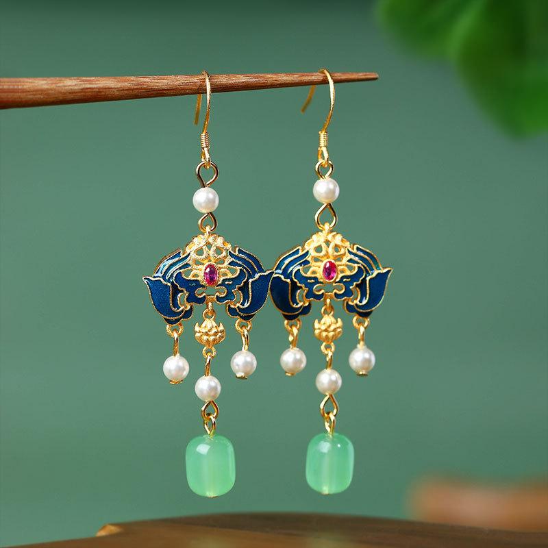 Elegant Retro Cloisonné & Jade Earrings with Chinese Ruyi Design. Electroplated Gold
Elegant Retro Cloisonné & Jade Earrings with Chinese Ruyi Design. Electroplated Gold