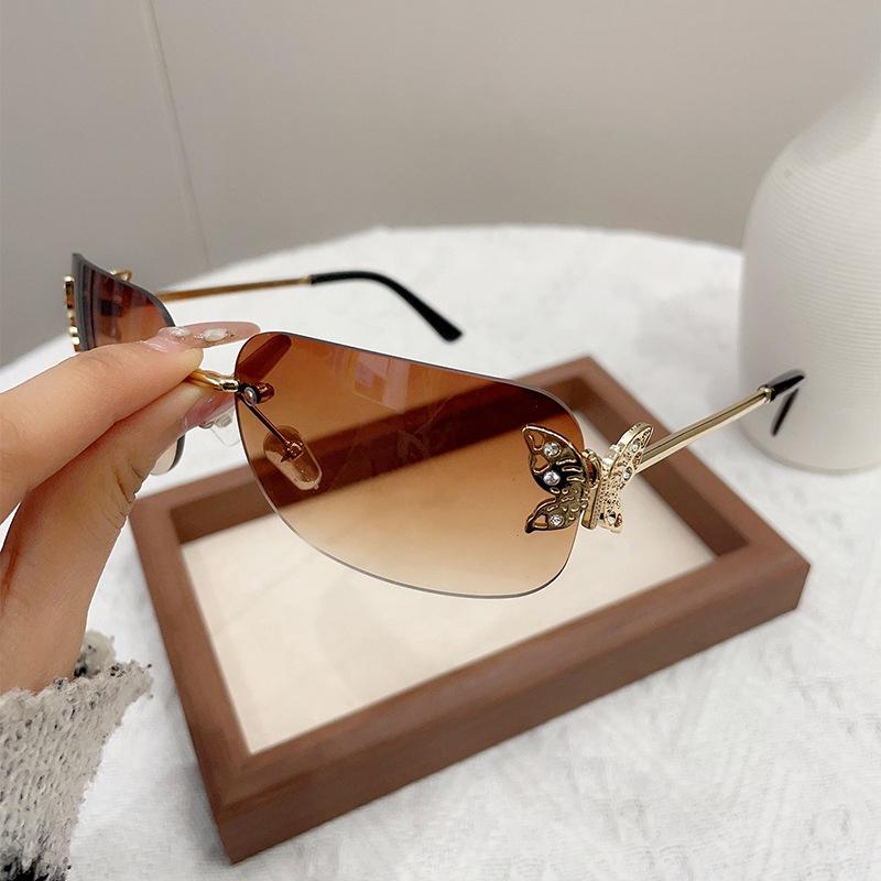 JYL TS Star Style Sunglasses Women UV Protection Hong Kong Style S017 A-8979 celadon синього кольору
JYL TS Star Style Sunglasses Women UV Protection Hong Kong Style S017 A-8979 celadon синього кольору