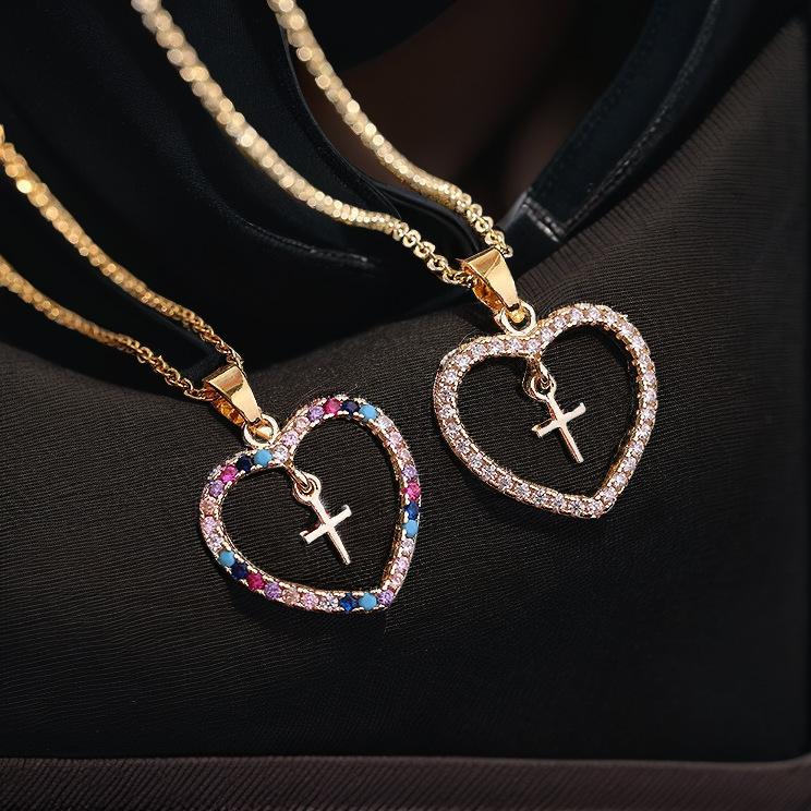 Fashion New Jewelry Slightly Inlaid With Colored Zircon Geometric Cross Pendant Heart Necklace
Fashion New Jewelry Slightly Inlaid With Colored Zircon Geometric Cross Pendant Heart Necklace