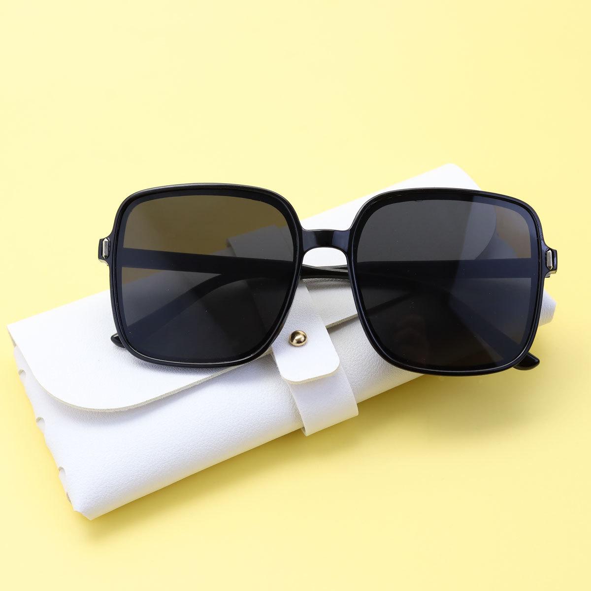 Latest Vintage Brand Sunglasses Large Square Frame Glasses Personalized Colorful Sun Glasses Women Trend Glasses Uv400 Eyewear As shown
Latest Vintage Brand Sunglasses Large Square Frame Glasses Personalized Colorful Sun Glasses Women Trend Glasses Uv400 Eyewear As shown