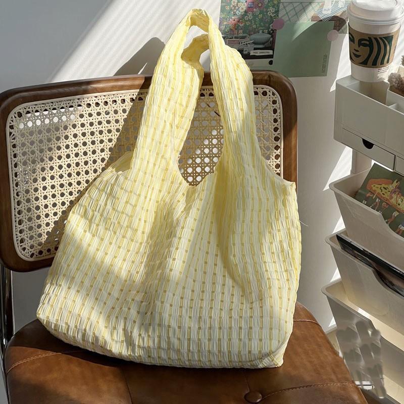 College Style Polyester Foam Plaid Shoulder Bag 2026 Literary Fairy Soft Fufu Tote Small Fresh Cloth лимонно-желтый
College Style Polyester Foam Plaid Shoulder Bag 2026 Literary Fairy Soft Fufu Tote Small Fresh Cloth лимонно-желтый