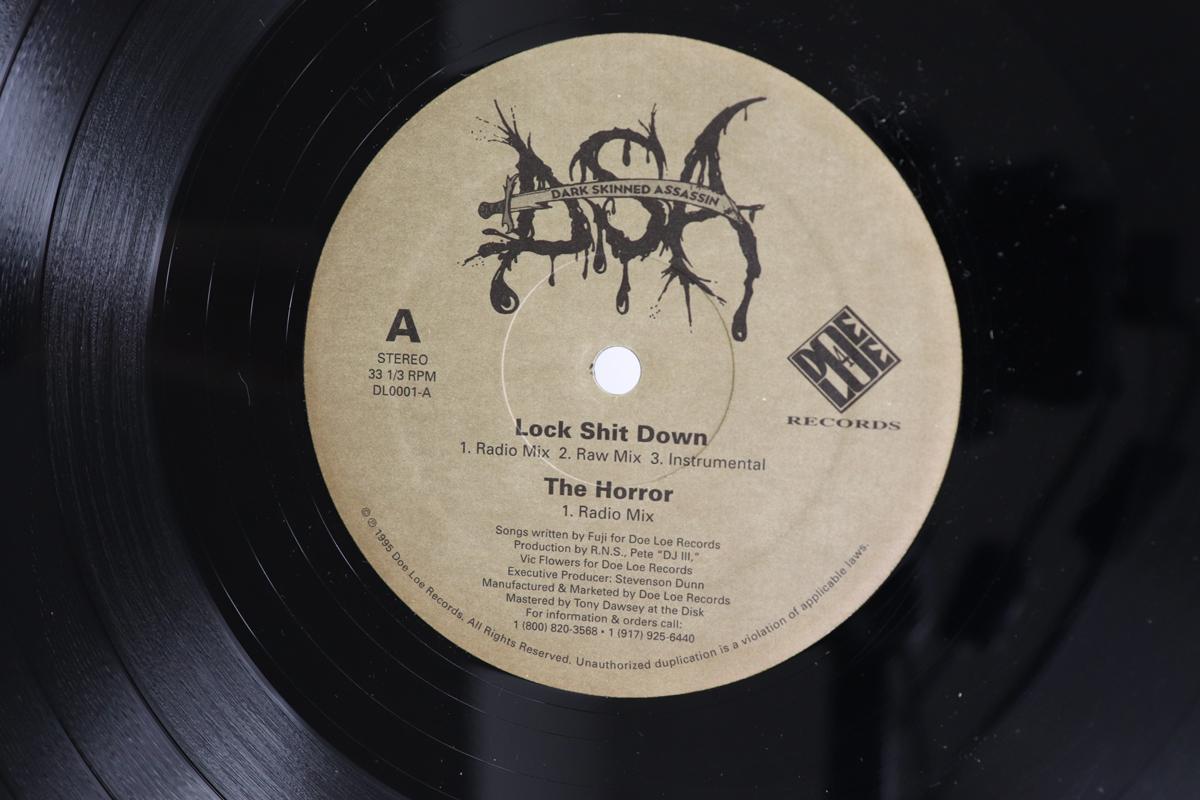 12-дюймовая пластинка DARK SKINNED ASSASSIN Lock Shit Down DL00001 DOE LOE RECORD 1995 US Rap HipHopRB Б/у
12-дюймовая пластинка DARK SKINNED ASSASSIN Lock Shit Down DL00001 DOE LOE RECORD 1995 US Rap HipHopRB Б/у