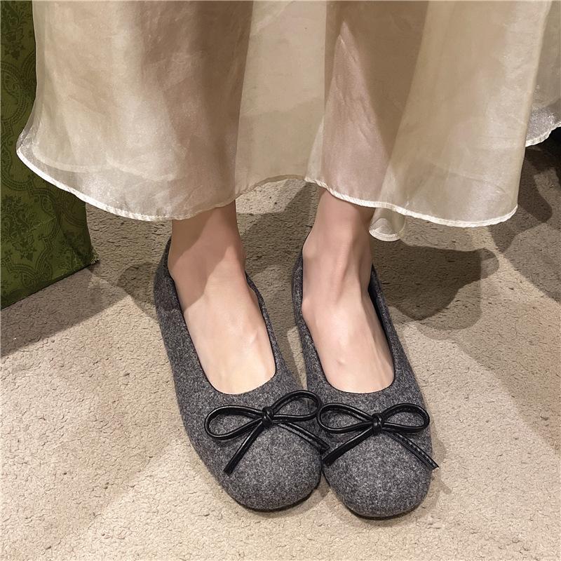 2025 spring new Xiaoxiangfeng flat-soled single shoes women s autumn and winter bow gray Mary Jane shoes lazy ladyshoes tide 40 сірий колір
2025 spring new Xiaoxiangfeng flat-soled single shoes women s autumn and winter bow gray Mary Jane shoes lazy ladyshoes tide 40 сірий колір