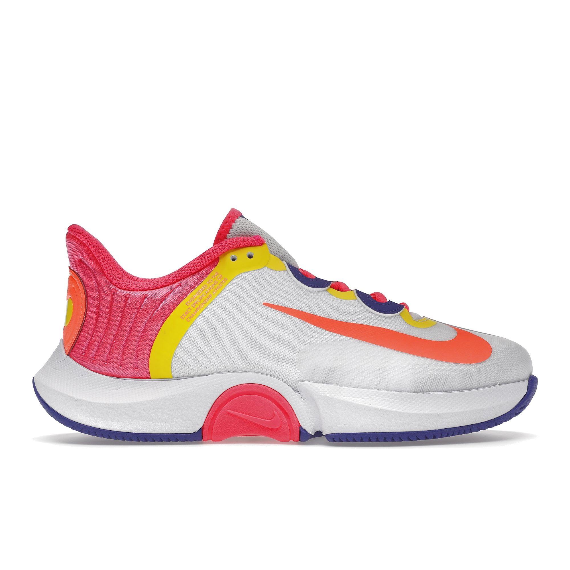 Кроссовки женские Naomi Osaka x NikeCourt Air Zoom GP Turbo White Hyper Pink Opti-Yellow Hyper-Crimson DX8853-101 37.5
Кроссовки женские Naomi Osaka x NikeCourt Air Zoom GP Turbo White Hyper Pink Opti-Yellow Hyper-Crimson DX8853-101 37.5