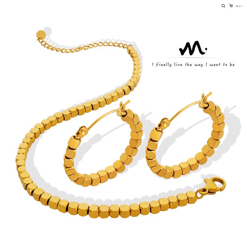 European & American Style Women s Jewelry Set: Gold-Plated Titanium Steel Bracelet & Personality Earrings
European & American Style Women s Jewelry Set: Gold-Plated Titanium Steel Bracelet & Personality Earrings
