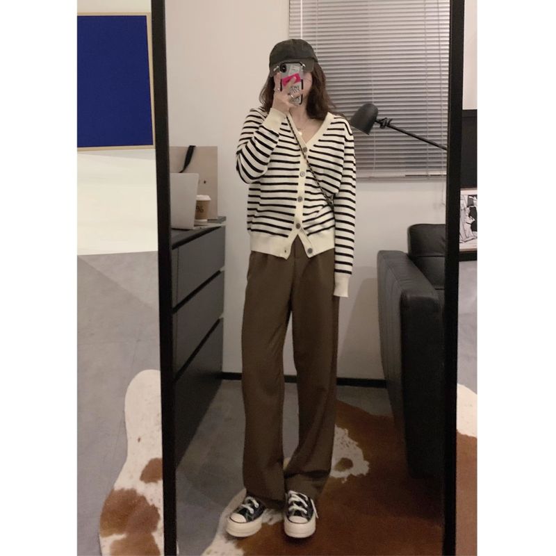 Однослойный мягкий липкий свитер с V-образным вырезом, вязаный кардиган Cream Stripes 2XL Suggested 67.50 kg-75.00 kg
Однослойный мягкий липкий свитер с V-образным вырезом, вязаный кардиган Cream Stripes 2XL Suggested 67.50 kg-75.00 kg