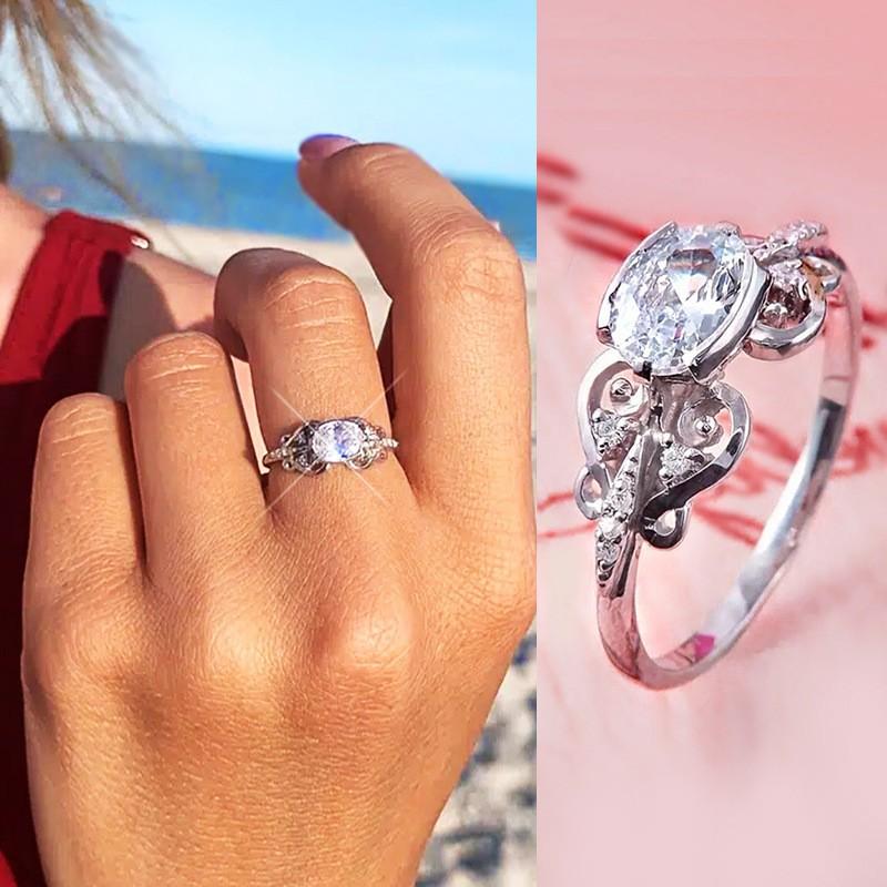 Zircon Wedding Props Fashionable and Exquisite Lace Micro Inlaid Ring Oval Shape No. 6
Zircon Wedding Props Fashionable and Exquisite Lace Micro Inlaid Ring Oval Shape No. 6