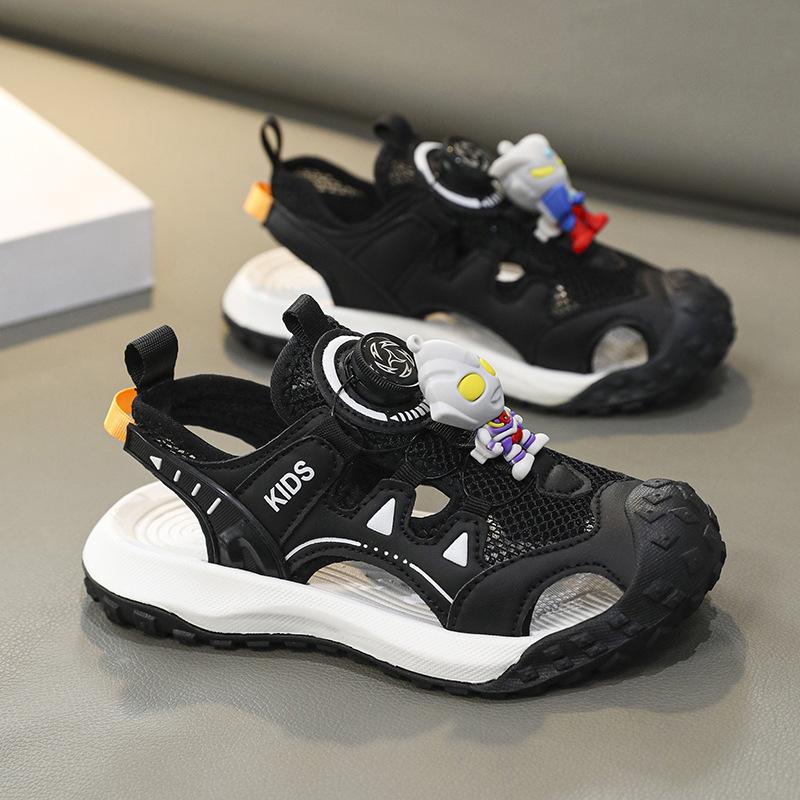 Kulomie Classmate 22 New Summer Lightweight Soft Sole Children s Running Sneakers Hollow Children s Daddy Shoes 27 чёрный
Kulomie Classmate 22 New Summer Lightweight Soft Sole Children s Running Sneakers Hollow Children s Daddy Shoes 27 чёрный